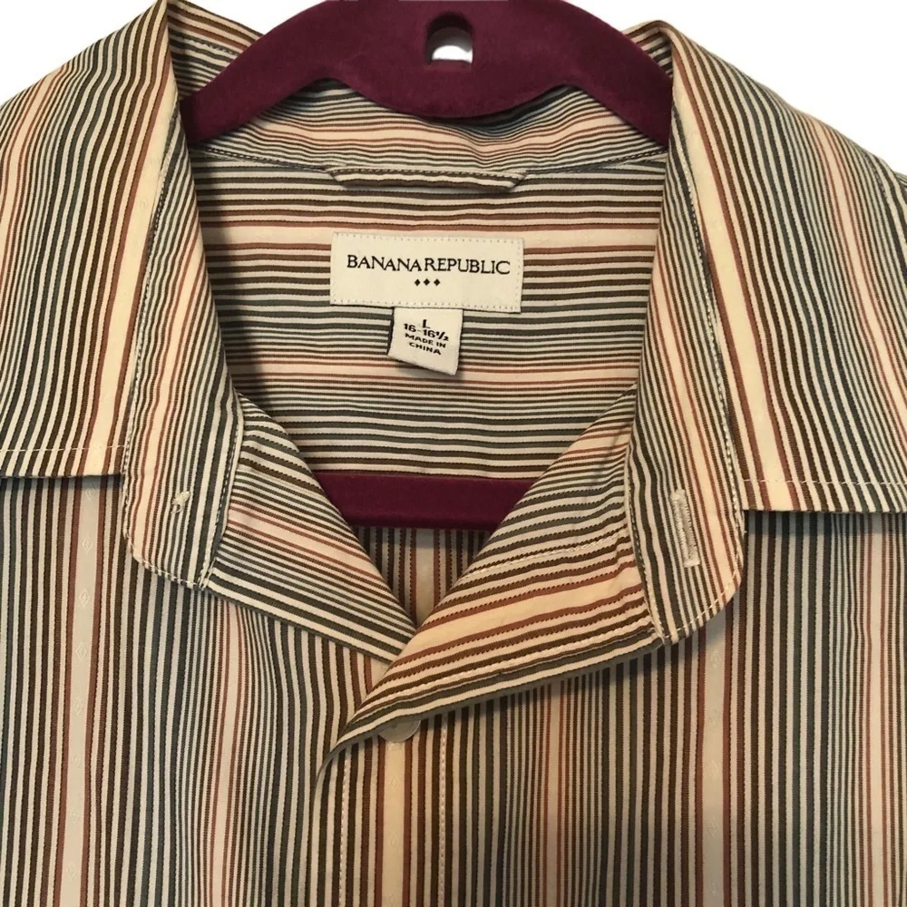 Banana Republic button up shirt size L